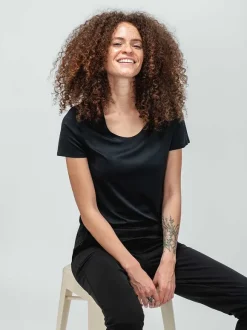 Women'S Ministry of Supply Black Women'S Luxe Touch Tee